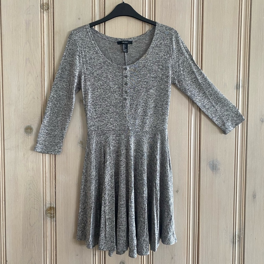 Gray Knit Dress with Quarter Sleeves